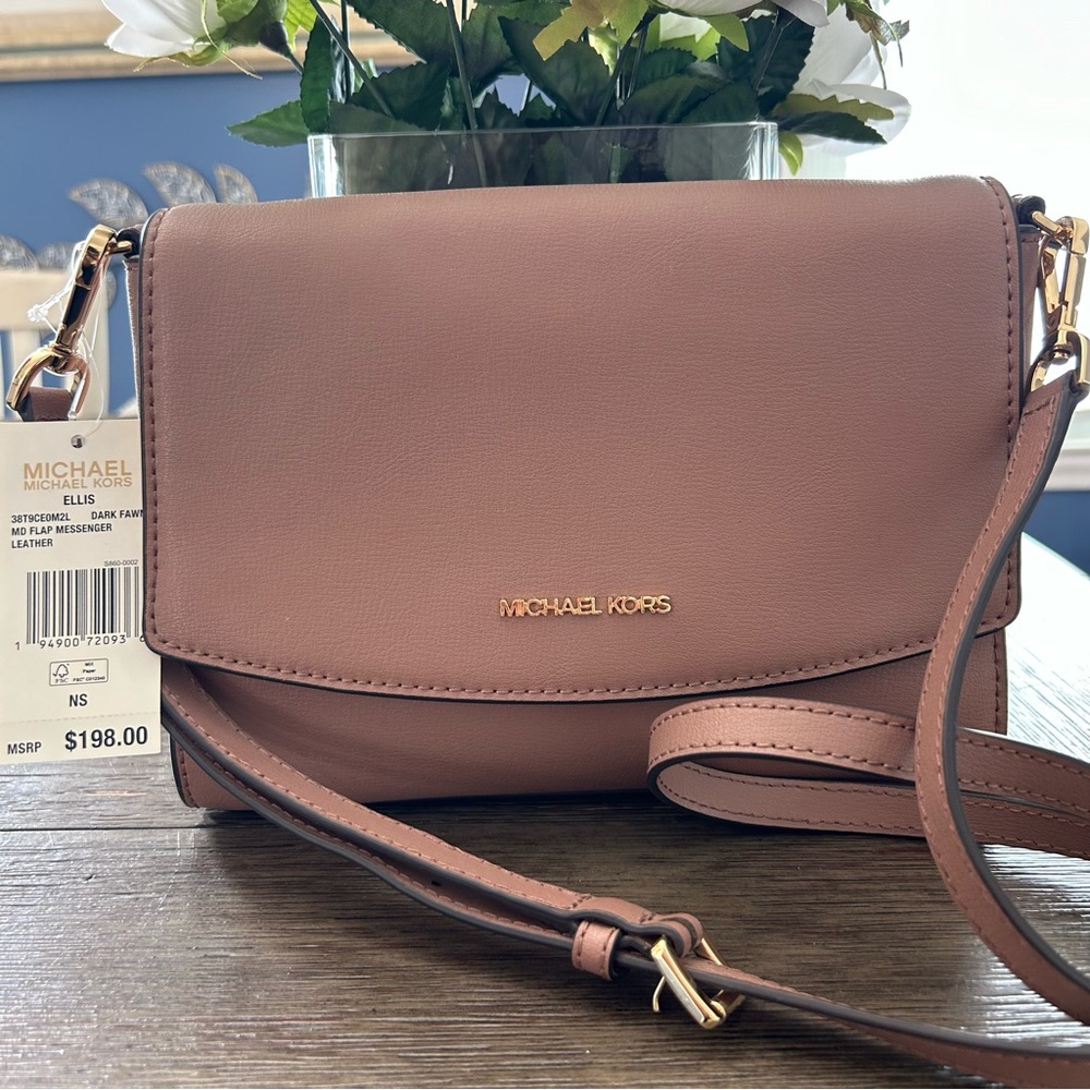 NWT Michael Kors Flap Messenger Ellis Bag